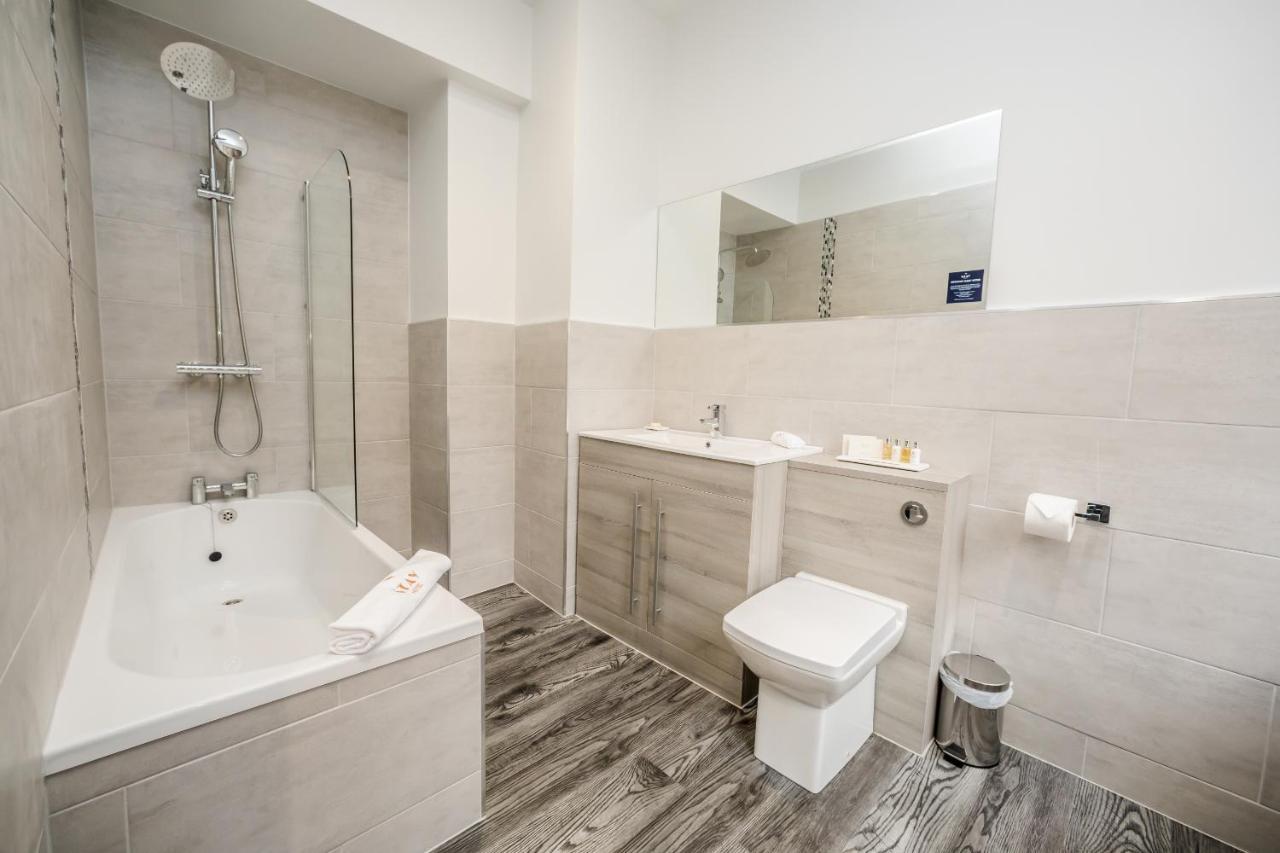 Stay Hotel Huddersfield Extérieur photo