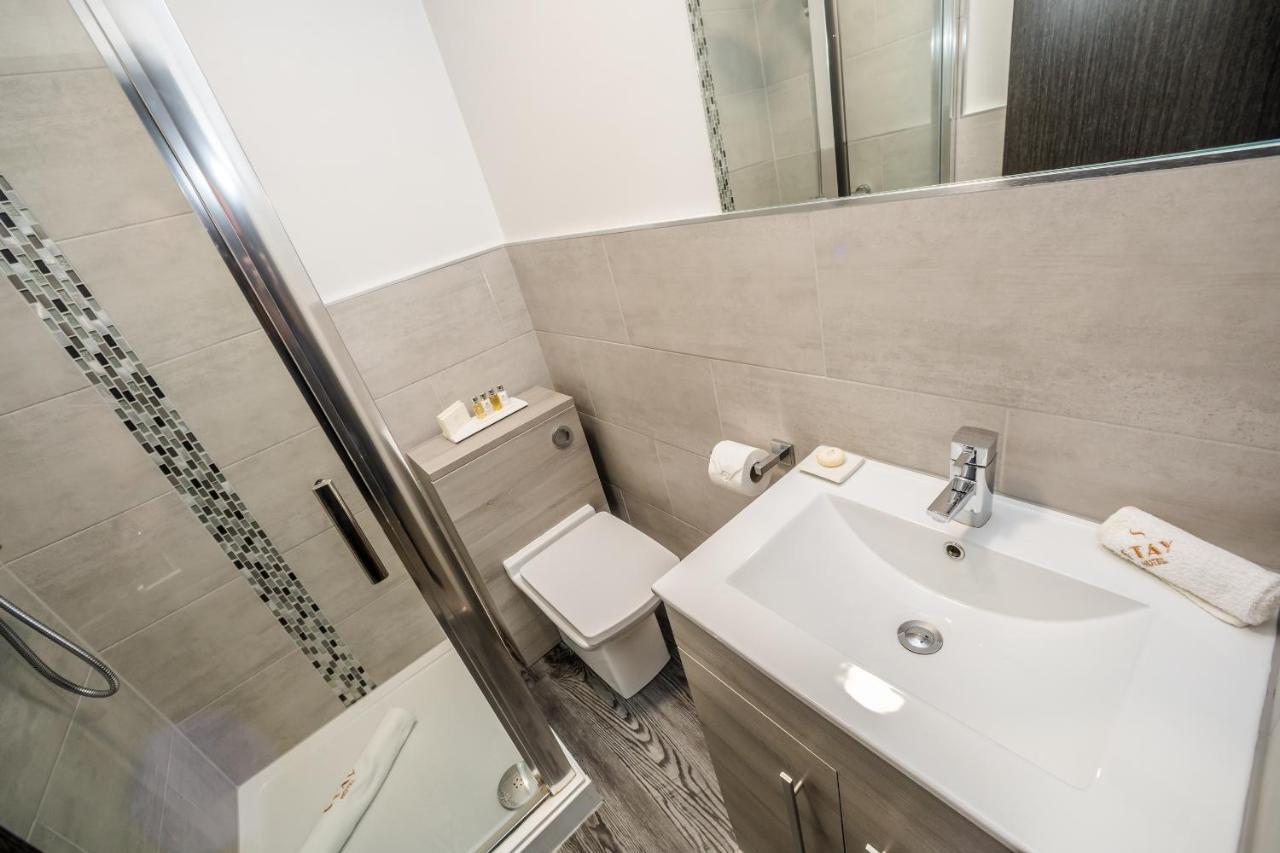 Stay Hotel Huddersfield Extérieur photo